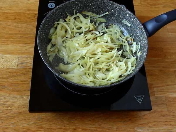 Bacalhau à Brás, resep tradisional Portugis yang mudah dan lezat - Persiapan langkah 4