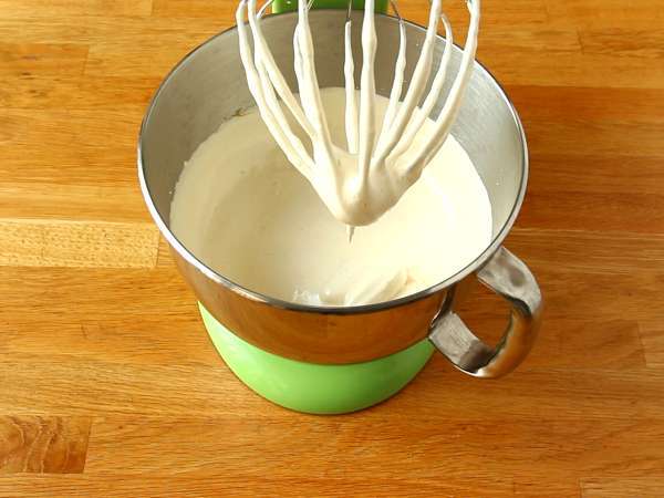 Gulungan markisa kelapa, sempurna sebagai batang kayu Yule - Persiapan langkah 1