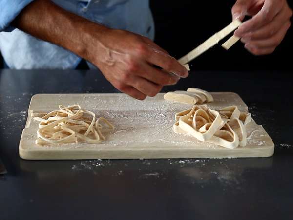 Tagliatelle buatan sendiri, prosedurnya dijelaskan langkah demi langkah - Persiapan langkah 7