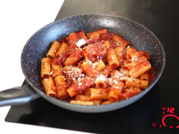 Pasta dengan 'Nduja, hidangan pasta Calabria yang mudah dibuat - Persiapan langkah 6