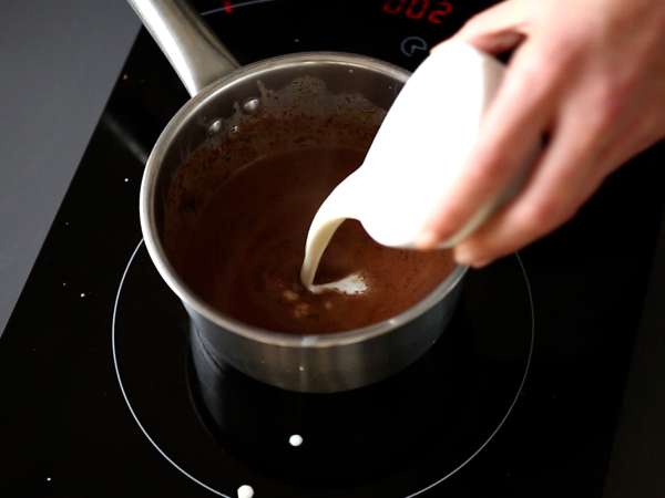 Cangkir cokelat dan nougat. Resep mudah - Persiapan langkah 10