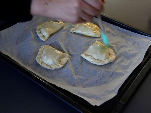 Pergantian krim apel dan kemiri untuk Epiphany - Persiapan langkah 6