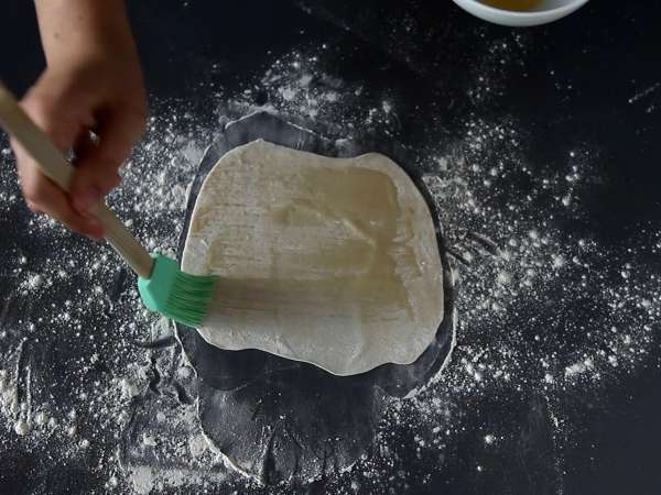 Pancake Cina dengan daun bawang - Pancake daun bawang - Persiapan langkah 2