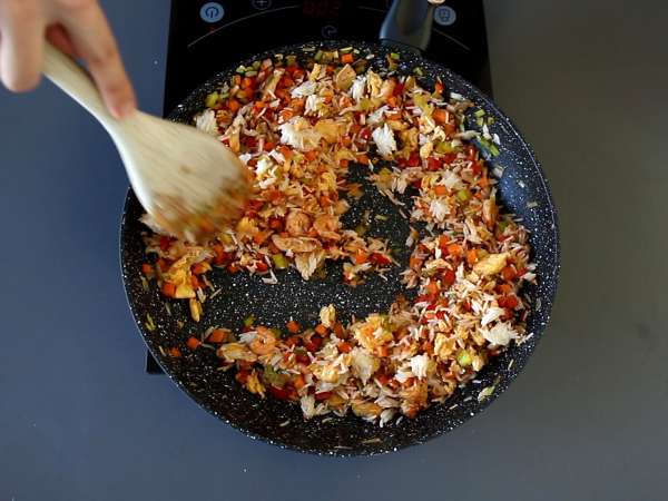 Nasi goreng, hidangan nasi khas Indonesia - Persiapan langkah 7