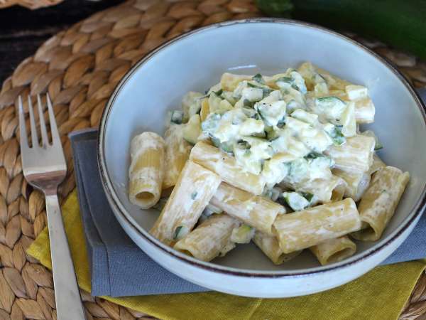 Pasta krim dengan cukini, resep yang enak dan sangat cepat - Persiapan langkah 6