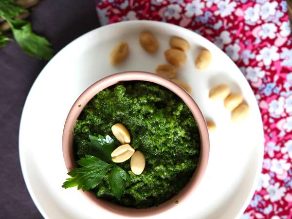 Pesto peterseli dan kacang tanah, sebuah ledakan rasa - Persiapan langkah 4