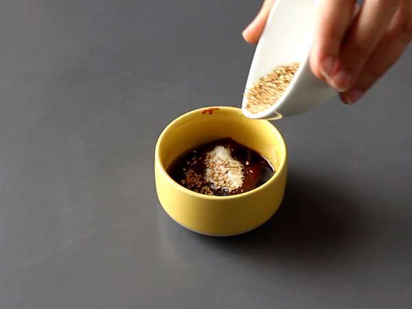 Saus gochujang Korea yang pedas untuk Bibimbap - Persiapan langkah 1