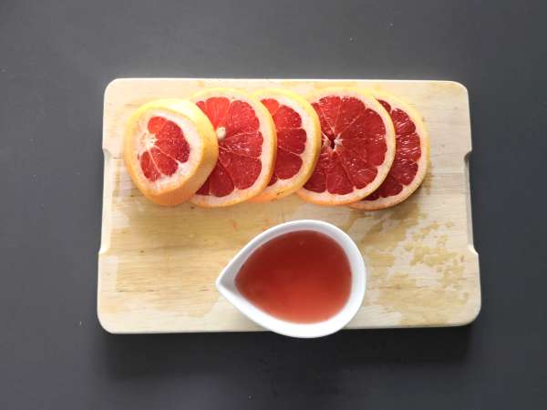 Air rasa jeruk bali dan rosemary: minuman detoksifikasi tanpa tambahan gula - Persiapan langkah 1