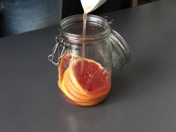 Air rasa jeruk bali dan rosemary: minuman detoksifikasi tanpa tambahan gula - Persiapan langkah 2