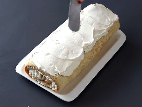 Roti gulung rasa Easy Kinder Bueno, sempurna sebagai kue ulang tahun atau batang kayu Natal! - Persiapan langkah 10