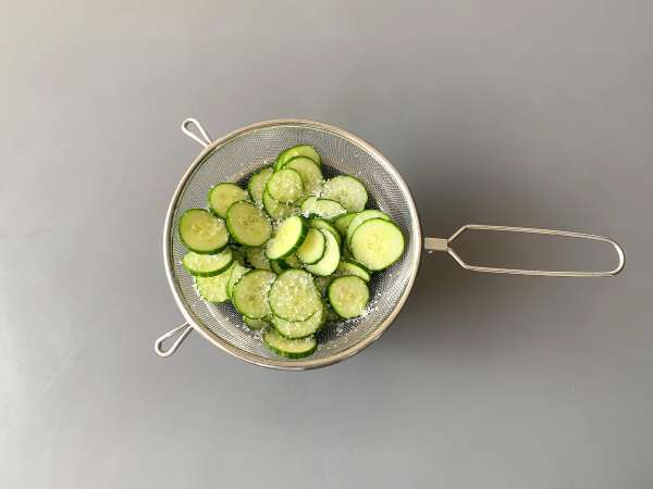 Mentimun asam manis: lauk yang cepat dan lezat untuk musim panas! - Persiapan langkah 2