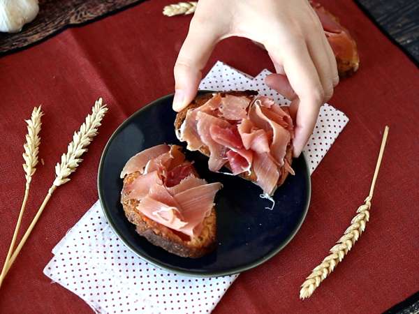 Roti lapis tomat dan ham Serrano - Persiapan langkah 5