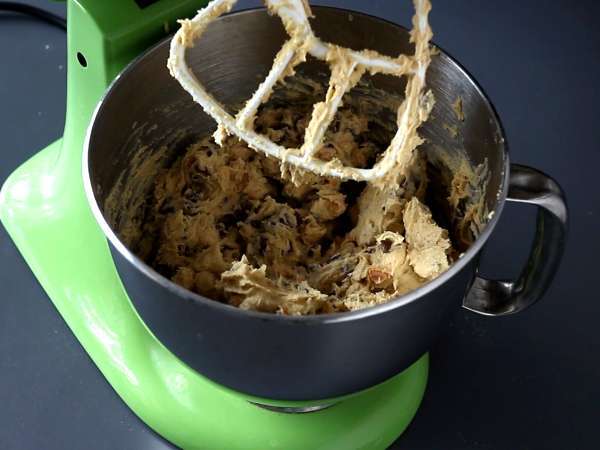 Kue hazelnut, cokelat susu, dan praline XXL - Persiapan langkah 4