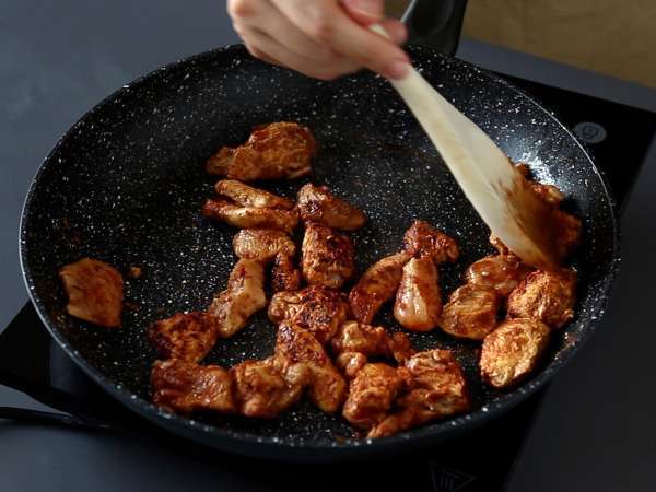 Ayam mentega, hidangan India yang sangat lezat dengan ayam! - Persiapan langkah 5