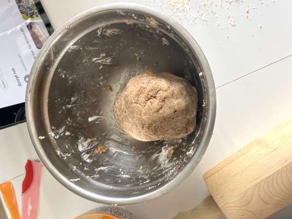 Biskuit bintang kayu manis, biskuit klasik khas Natal - Persiapan langkah 2