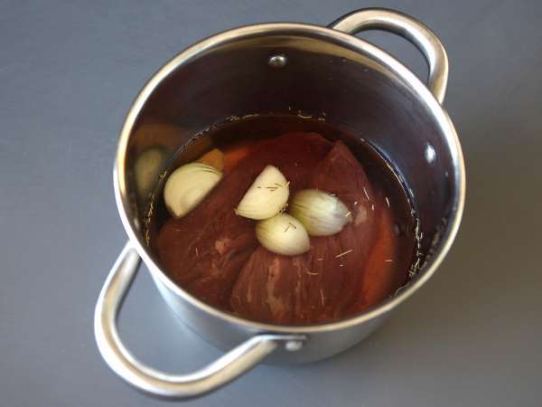 Pisang raja diisi dengan suwiran daging dan keju parut - Persiapan langkah 1