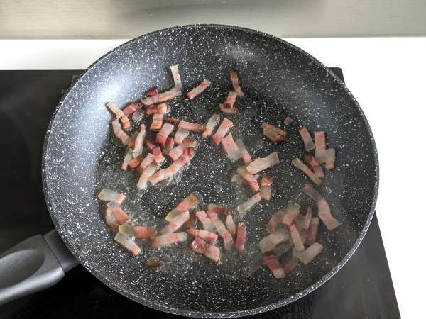Pasta all'amatriciana, resep tradisional yang dijelaskan langkah demi langkah - Persiapan langkah 4