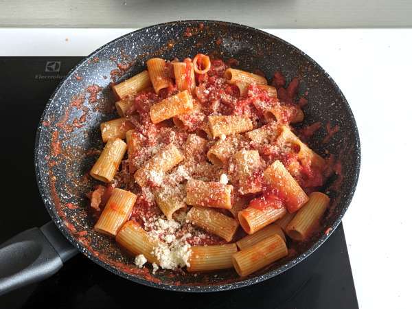 Pasta all'amatriciana, resep tradisional yang dijelaskan langkah demi langkah - Persiapan langkah 9