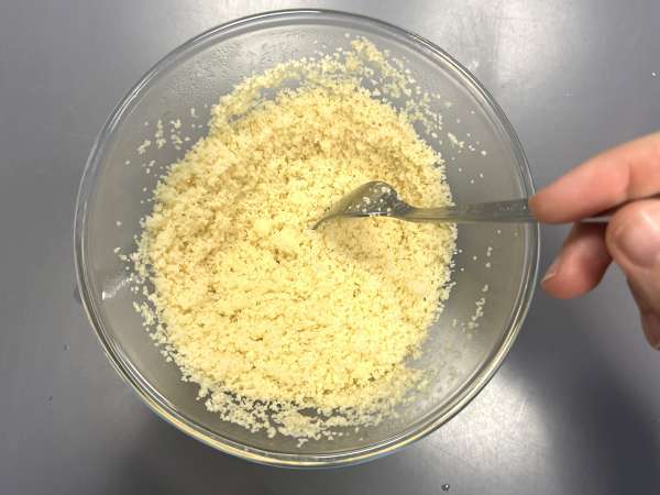 Bagaimana Anda memasak semolina? Memasak super mudah! - Persiapan langkah 3