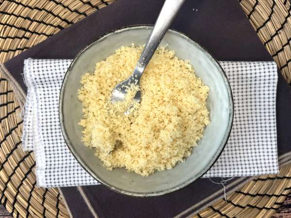 Bagaimana Anda memasak semolina? Memasak super mudah! - Persiapan langkah 4