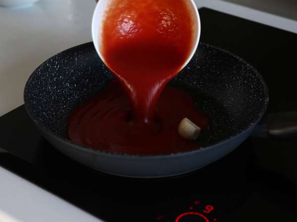 Gnocchi alla Sorrentina dalam wajan: resep cepat dan lezat yang disukai semua orang! - Persiapan langkah 2