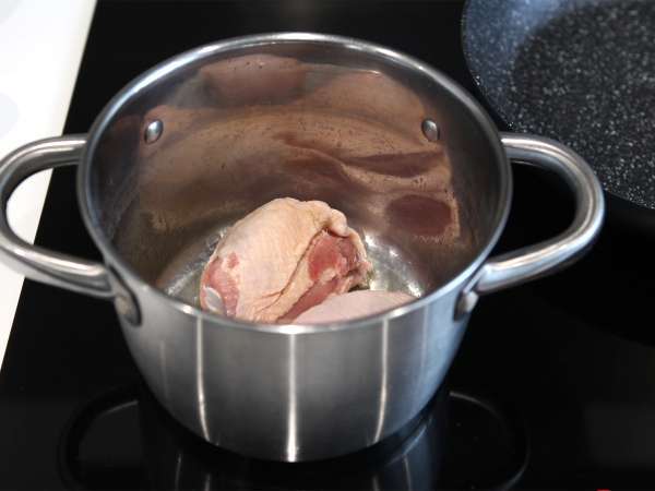 Sandwich maxi keju panggang ala Amerika: ayam, alpukat, daging asap - Persiapan langkah 1