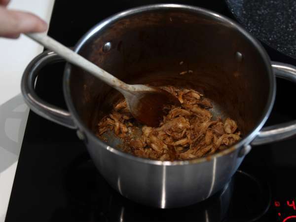 Sandwich maxi keju panggang ala Amerika: ayam, alpukat, daging asap - Persiapan langkah 4