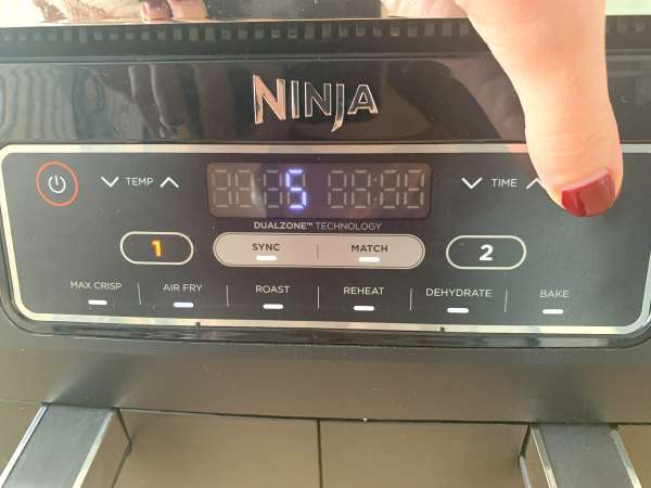 Telur rebus di dalam penggorengan udara - Persiapan langkah 2