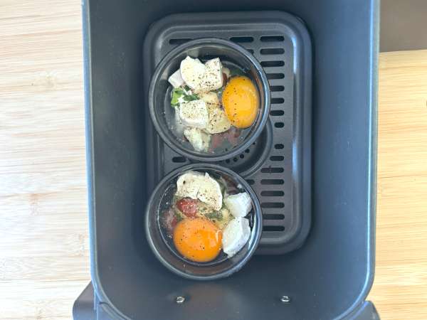 Casserole telur dengan keju kambing dan tomat kering di Air Fryer! - Persiapan langkah 4