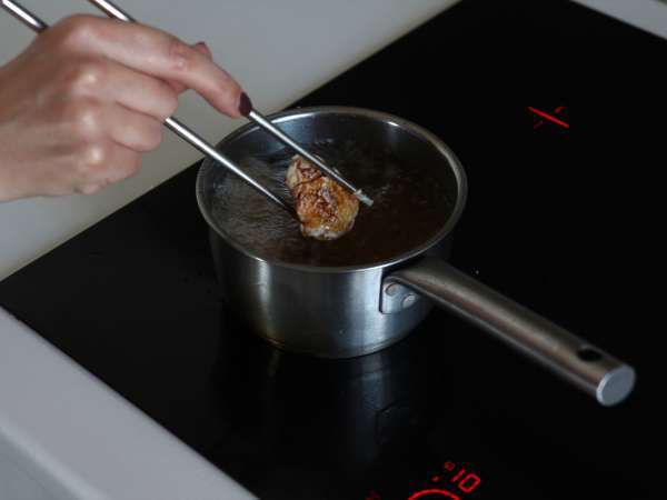 Ayam goreng Korea dengan saus gochujang pedas - Dakgangjeong - Persiapan langkah 7