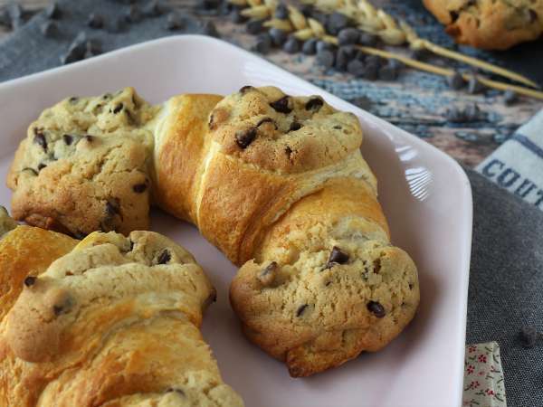 Croissant yang sangat lezat dan sangat mudah. Kombinasi sempurna antara croissant dan kue! - Persiapan langkah 9