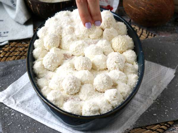 Tiramisu Kelapa dengan Raffaello - Persiapan langkah 11