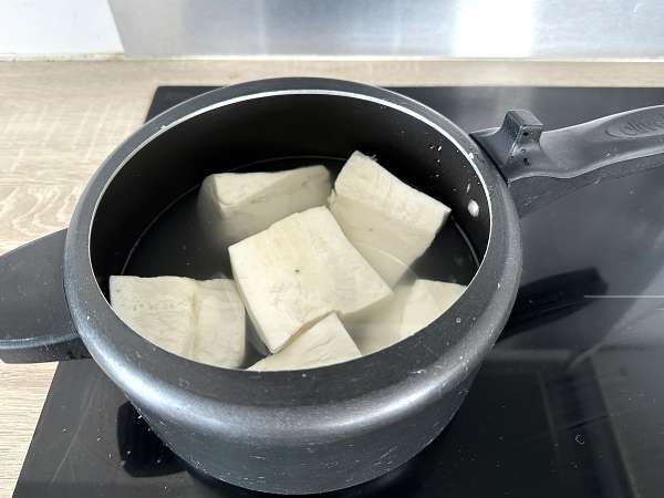 Bagaimana cara memasak singkong? - Persiapan langkah 2