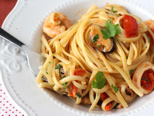 Pasta dengan hidangan laut beku, hidangan pertama yang lezat dan sangat cepat - Persiapan langkah 7