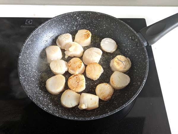 Pasta dengan kerang, hidangan pertama seafood yang elegan - Persiapan langkah 3