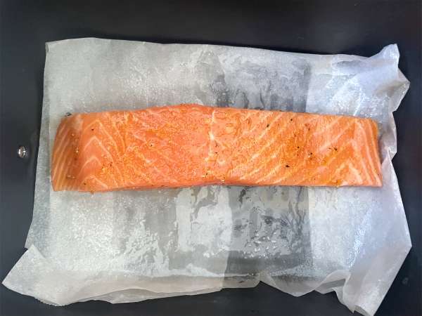 Salmon dalam penggorengan udara: sehat dan kaya rasa - Persiapan langkah 4