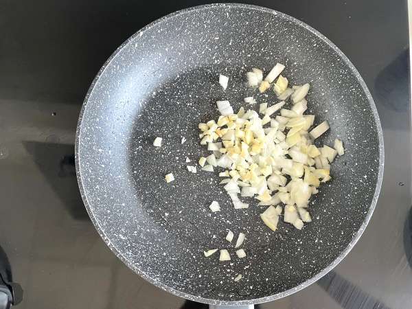 Nasi dengan kacang merah dan daging asap: hidangan khas Kuba - Persiapan langkah 2