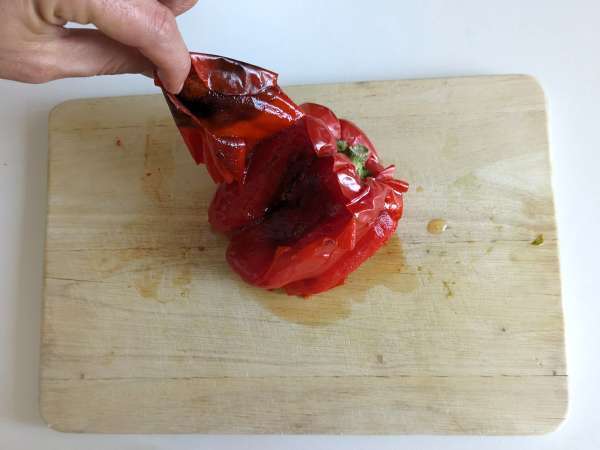 Cara menguliti paprika panggang - Persiapan langkah 4