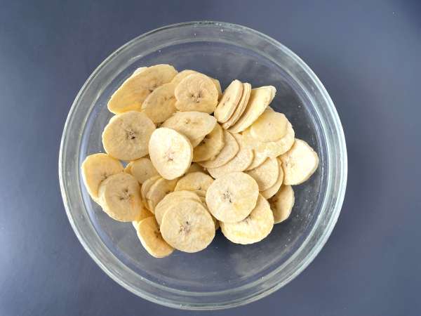Keripik pisang raja dalam penggorengan udara - Persiapan langkah 2