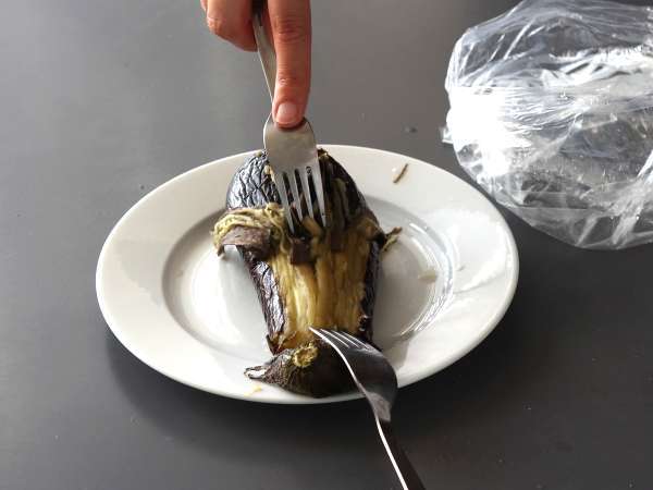 Terong dilapisi tepung roti dengan remah roti panko, kari Jepang ala katsu tapi vegetarian - Persiapan langkah 4