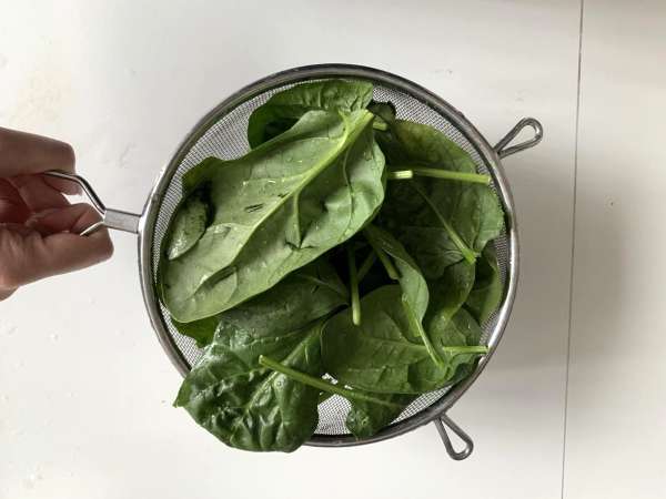 Detoksifikasi jus hijau tanpa ekstraktor, untuk mendapatkan vitamin yang maksimal! - Persiapan langkah 1