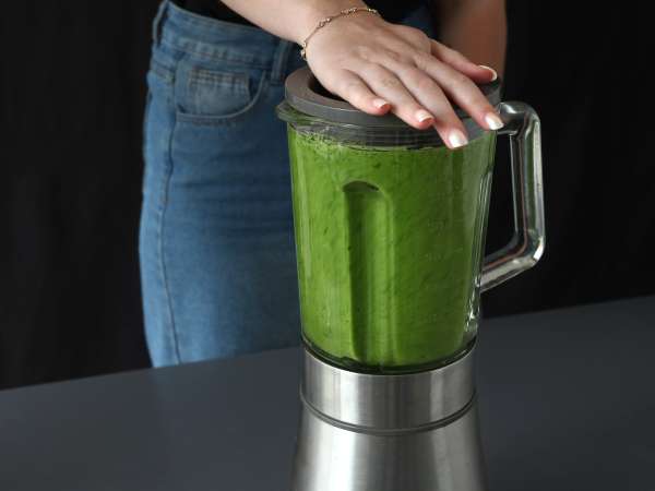 Detoksifikasi jus hijau tanpa ekstraktor, untuk mendapatkan vitamin yang maksimal! - Persiapan langkah 4