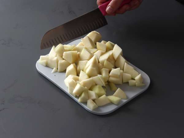 Chocolate pear fudge, hidangan penutup yang sangat mudah dibuat hanya dengan 2 bahan saja! - Persiapan langkah 1