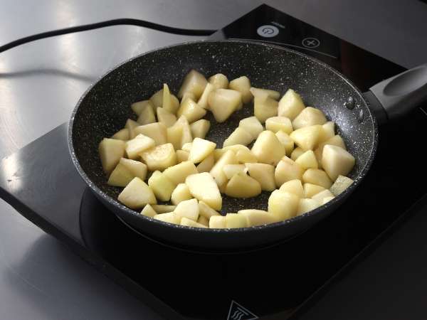 Chocolate pear fudge, hidangan penutup yang sangat mudah dibuat hanya dengan 2 bahan saja! - Persiapan langkah 2