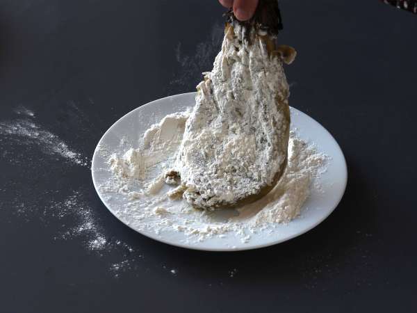 Terong dilapisi tepung roti ala Milan tapi vegetarian - Memasak dengan Air Fryer - Persiapan langkah 6