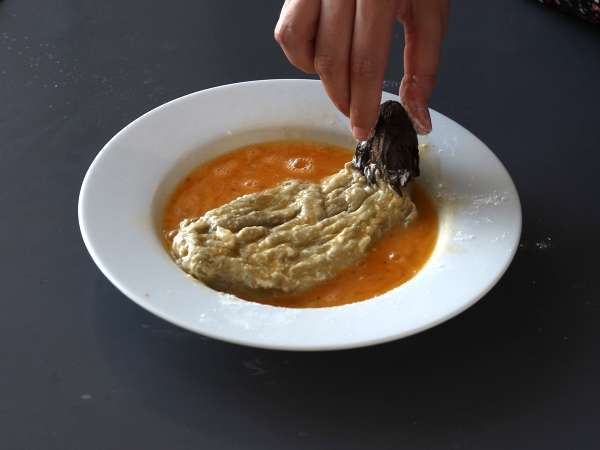 Terong dilapisi tepung roti ala Milan tapi vegetarian - Memasak dengan Air Fryer - Persiapan langkah 7