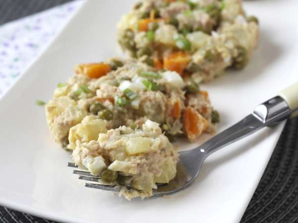 Salad Rusia dengan mayones buatan sendiri - Persiapan langkah 9