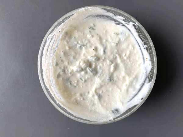 Gorengan cukini Air Fryer dengan yoghurt dan saus feta - Persiapan langkah 5