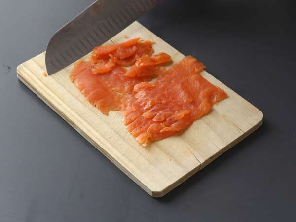 Tart musim panas yang sangat menyegarkan: ricotta, mentimun, dan salmon asap - Persiapan langkah 6