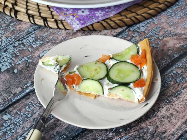 Tart musim panas yang sangat menyegarkan: ricotta, mentimun, dan salmon asap - Persiapan langkah 11